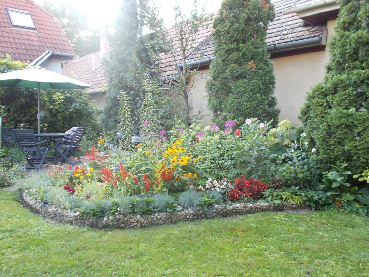 Villa Lenart House 2 à Siófok Extérieur photo